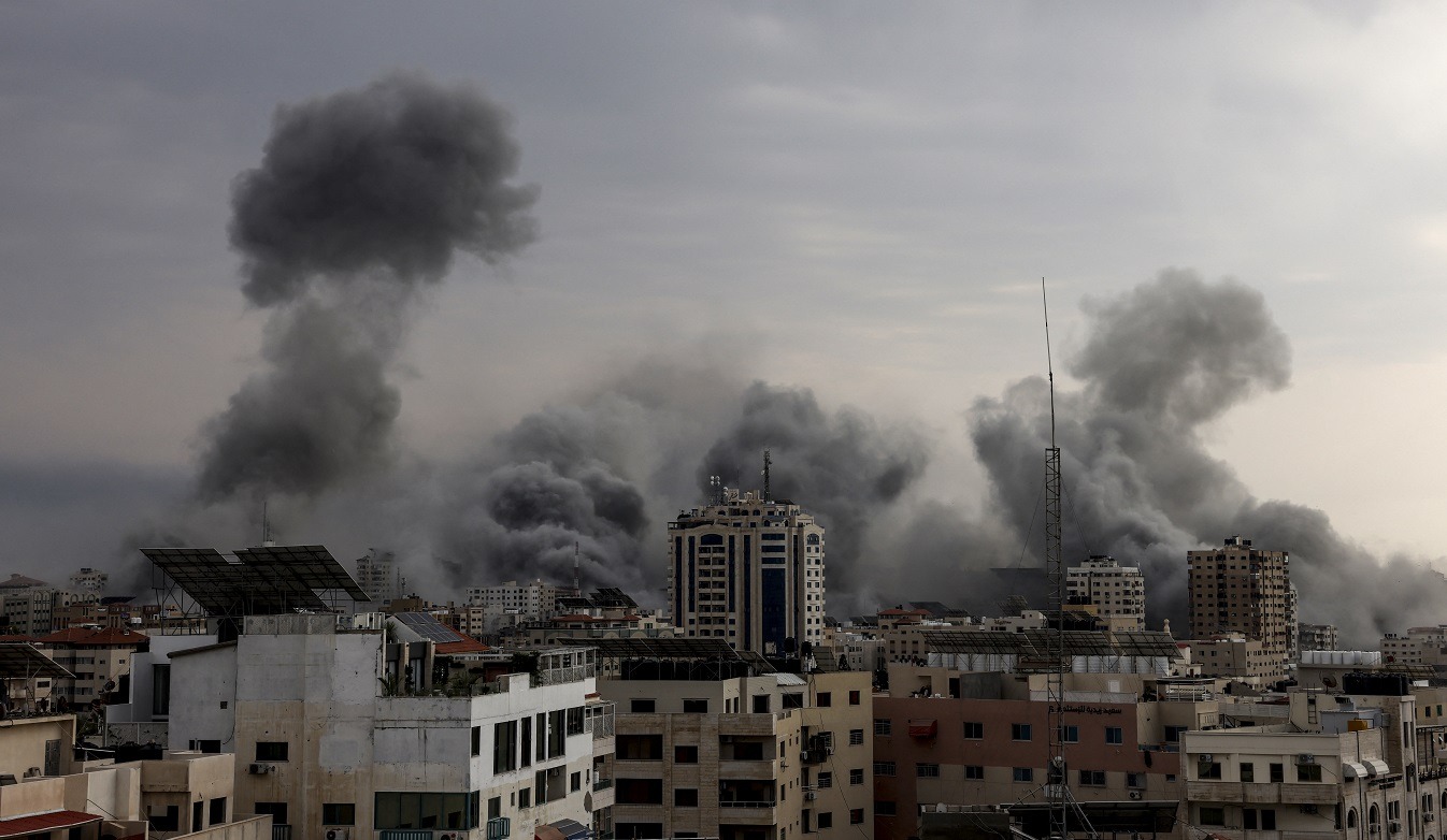 Cel puțin 20 de morți după prăbușirea unei clădiri din orașul Gaza, lovită de un atac israelian