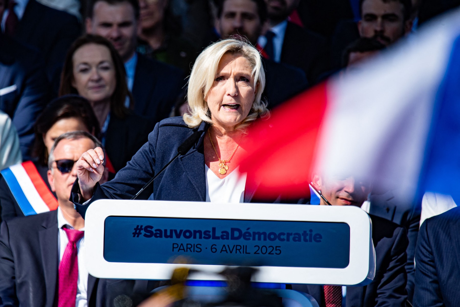Marine Le Pen afirmă că Franța nu va părăsi NATO până când războiul Rusiei din Ucraina nu se va încheia