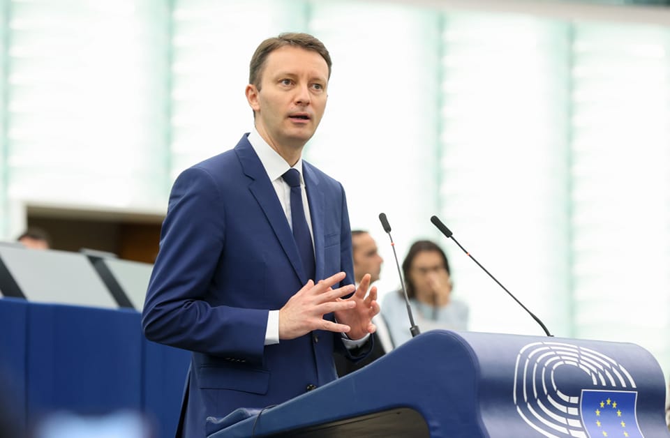 SURSE Siegfried Mureșan, în şedința de grup PNL: Nu aș vrea să fiu în pielea unui parlamentar PSD care riscă să rămână fără mandat dacă se ajunge la alegeri anticipate