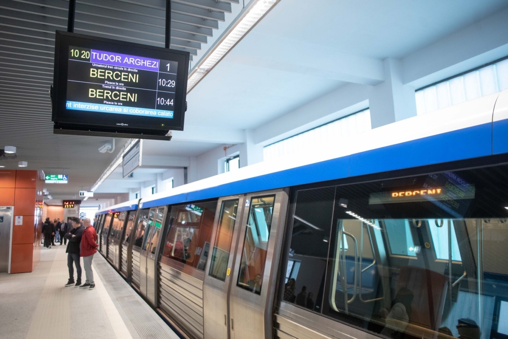 Planul pentru redresarea economică a Metrorex, prezentat în Guvern: Conducerea companiei va fi evaluată de Ministerul Transporturilor