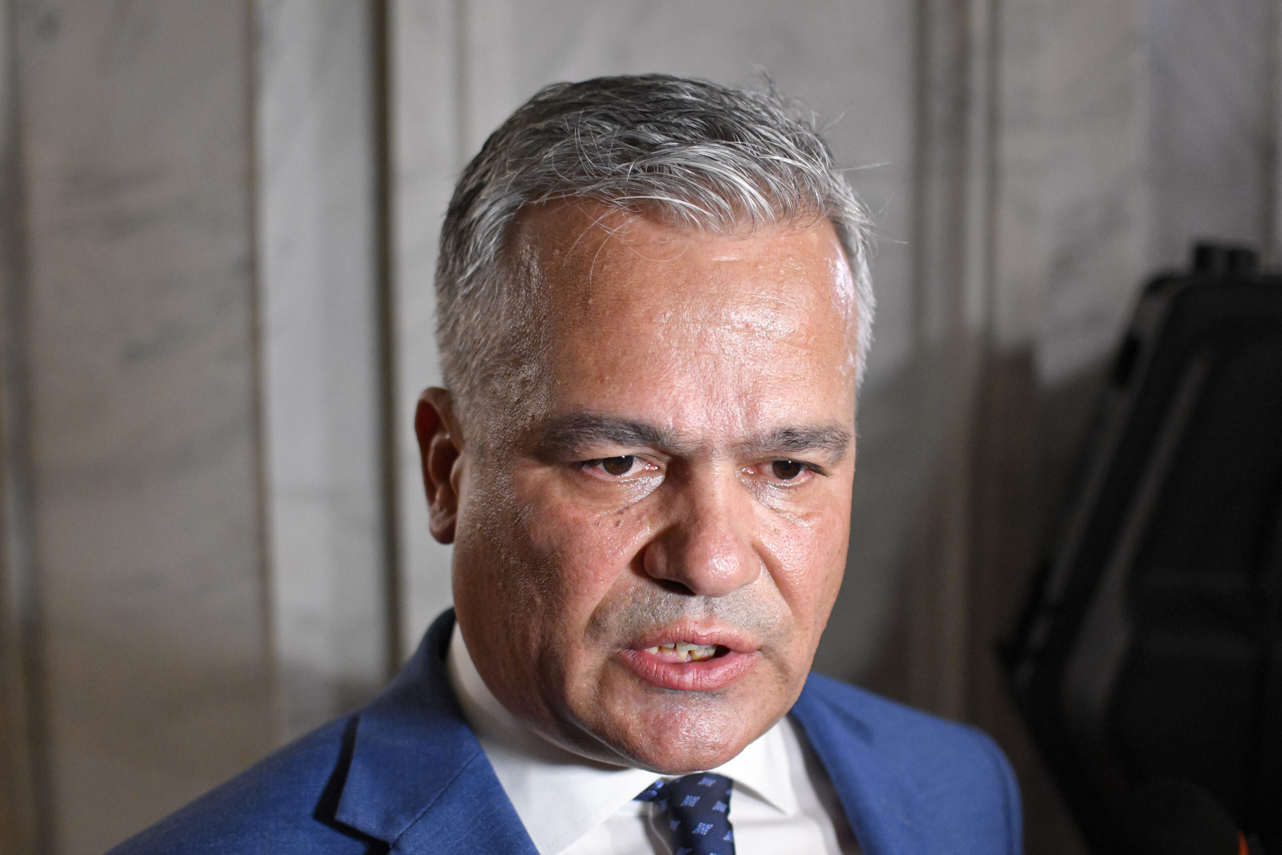 Veștea îl susține pe Mureșan: Bolojan a acceptat, în cele din urmă, că și un alt membru al PNL poate conduce Guvernul