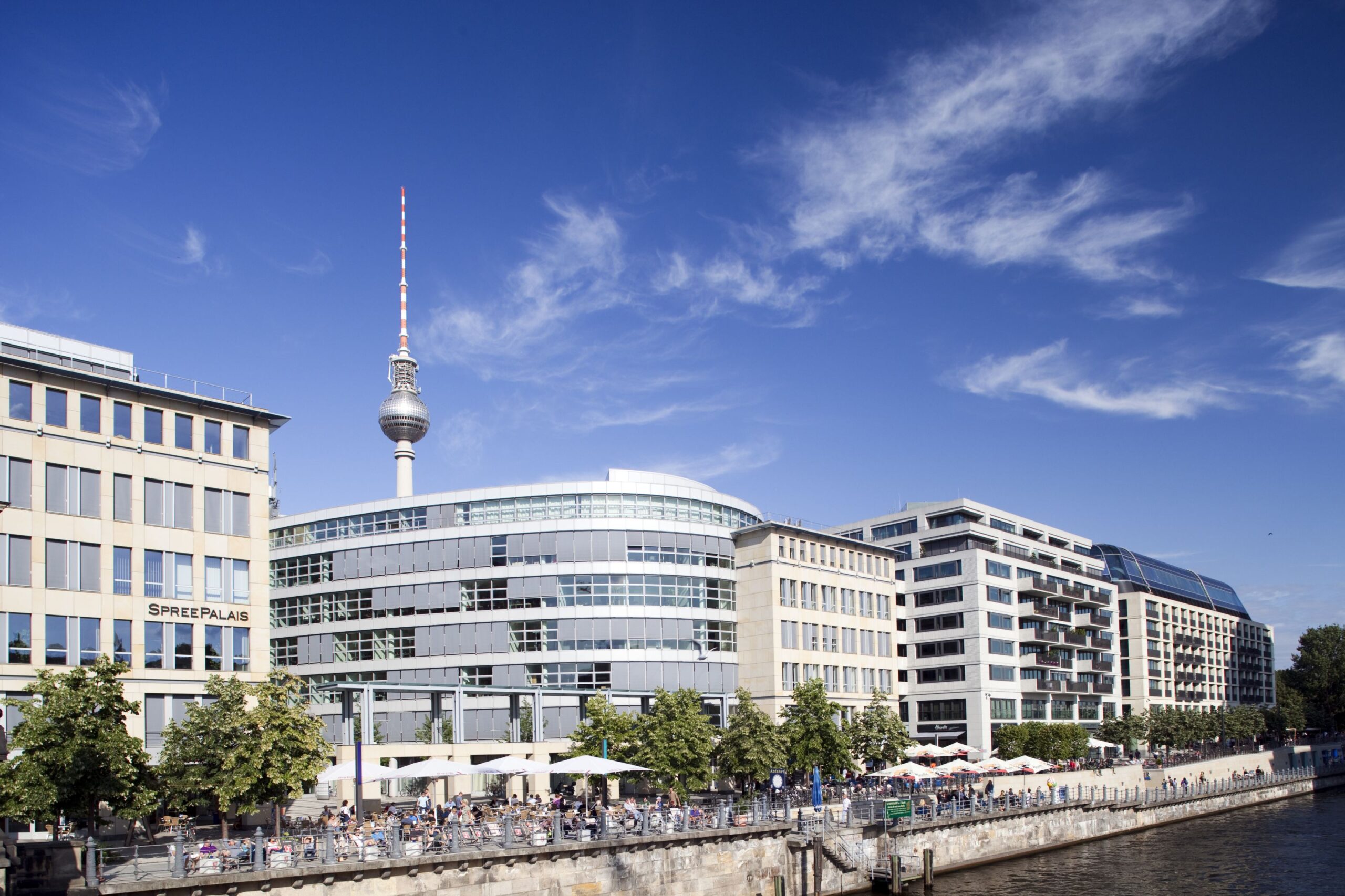 Planul de naționalizare care zguduie piața imobiliară din Berlin. Cel mai mare proprietar de locuințe din Europa riscă pierderi de peste 8 miliarde de euro