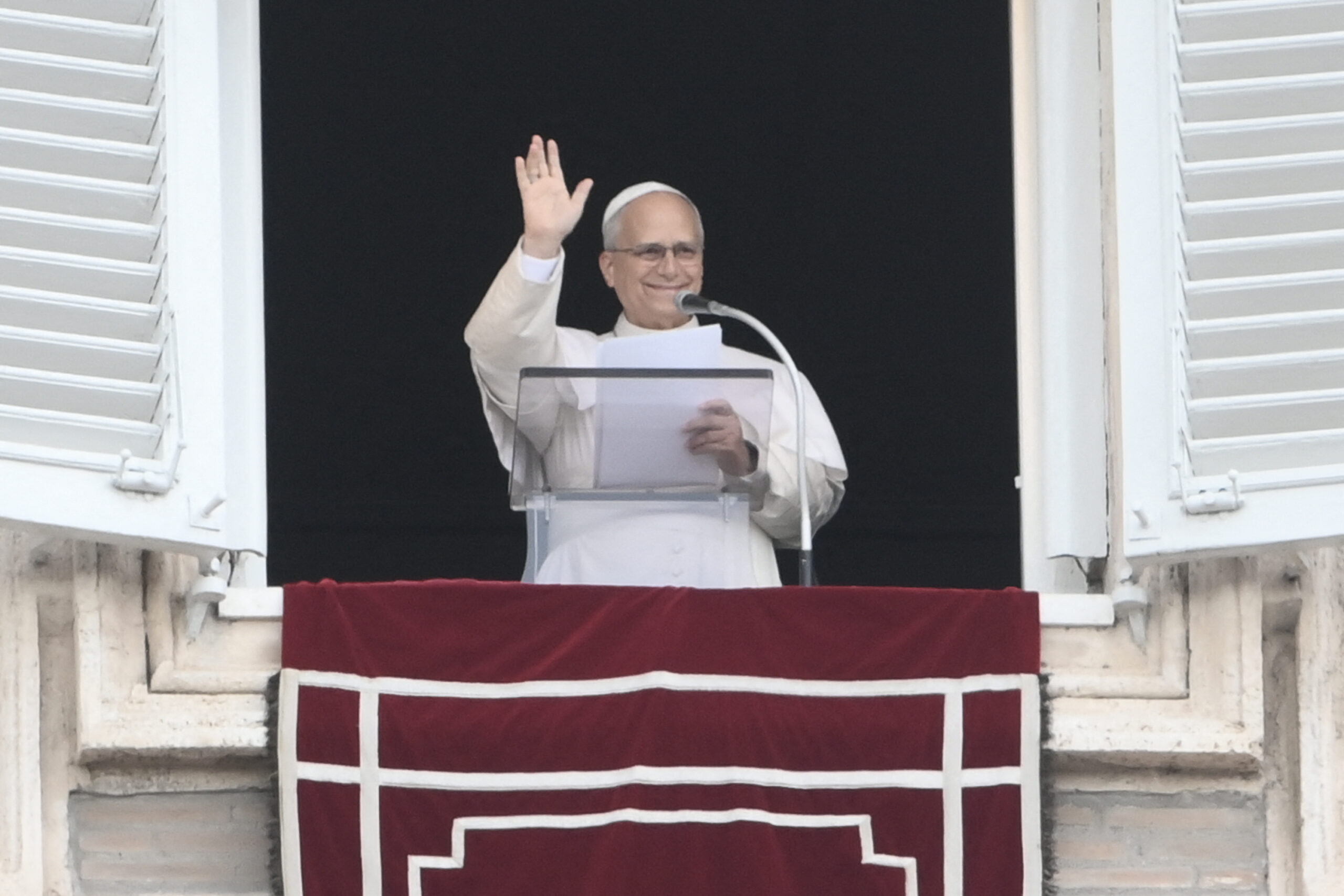 Papa Leon a solicitat un buletin de vot prin corespondență pentru alegerile de la jumătatea mandatului din SUA