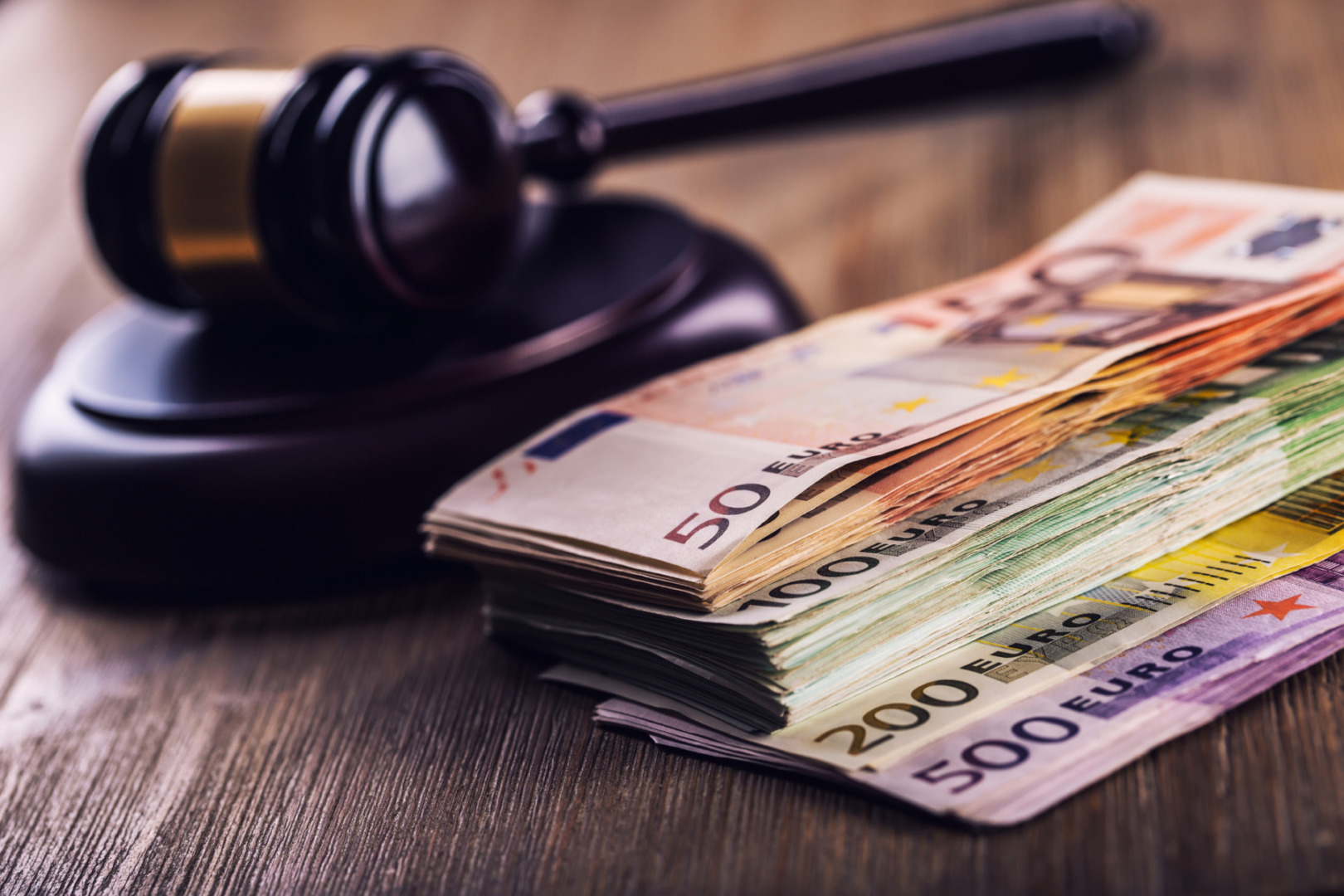 SURSE: Magistrații au de încasat 12,79 miliarde de lei, salarii restante plus penalități