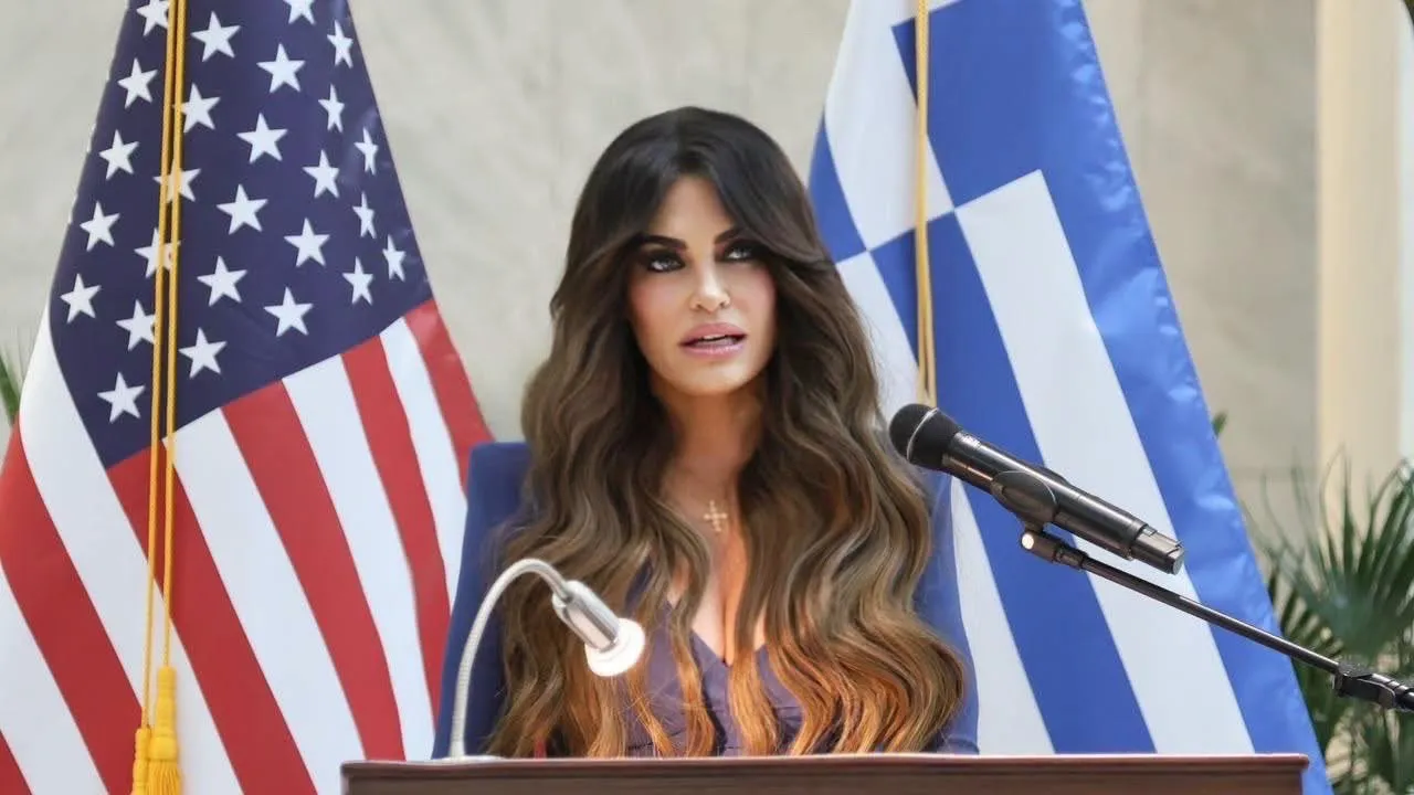 G4Media: Congresmani democrați de top cer investigarea ambasadoarei SUA în Grecia pentru relațiile cu un lobbyst și călătoriile cu avioane private. Guilfoyle, acuzată că s-a lăudat cu demiterea guvernului Bolojan