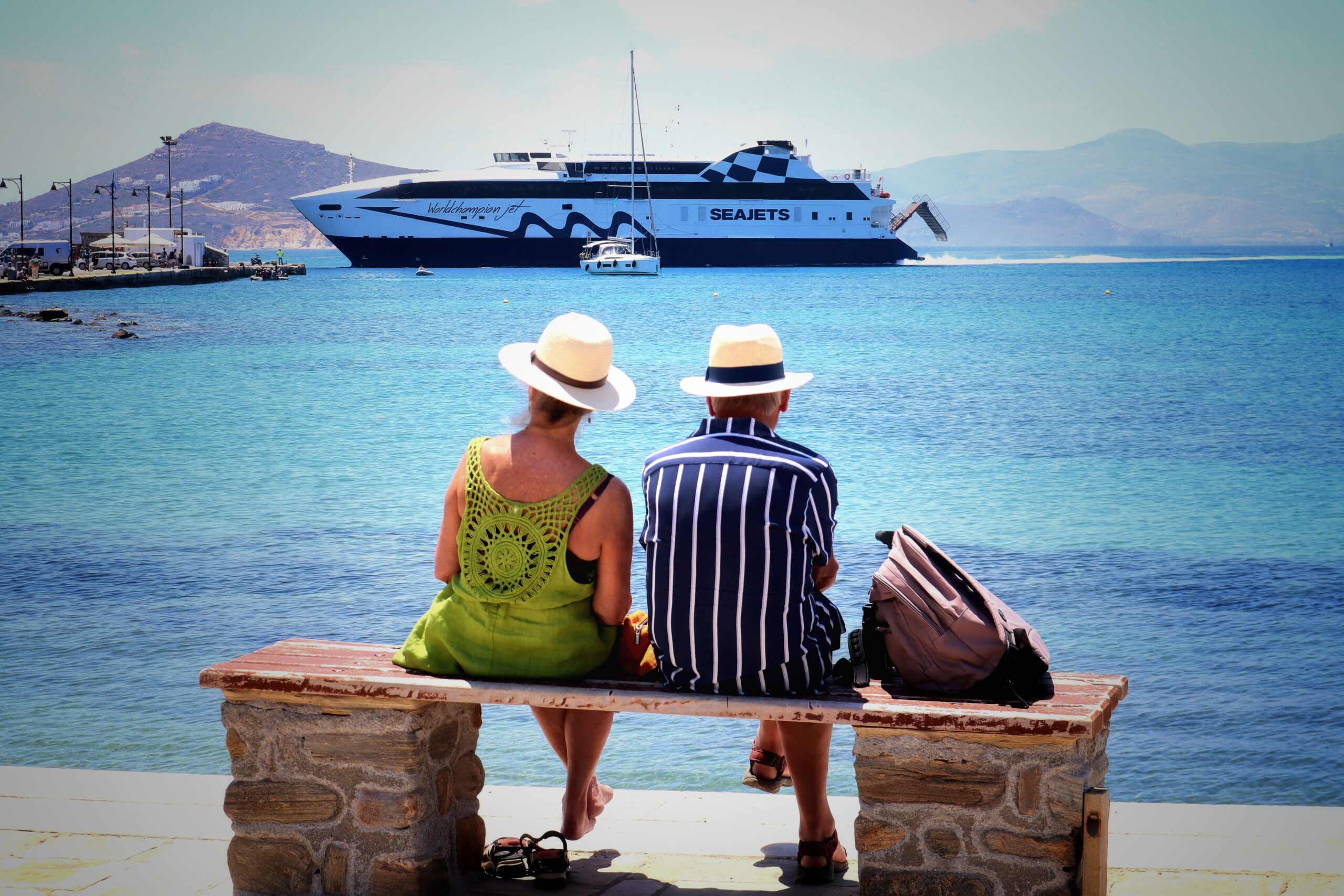 Reguli noi pentru agențiile de turism în UE. Ce se schimbă pentru călători