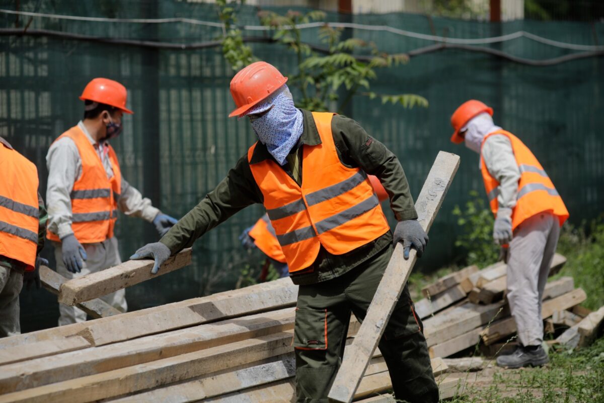 Portalul pentru angajarea muncitorilor străini ar putea fi redeschis de la 15 noiembrie