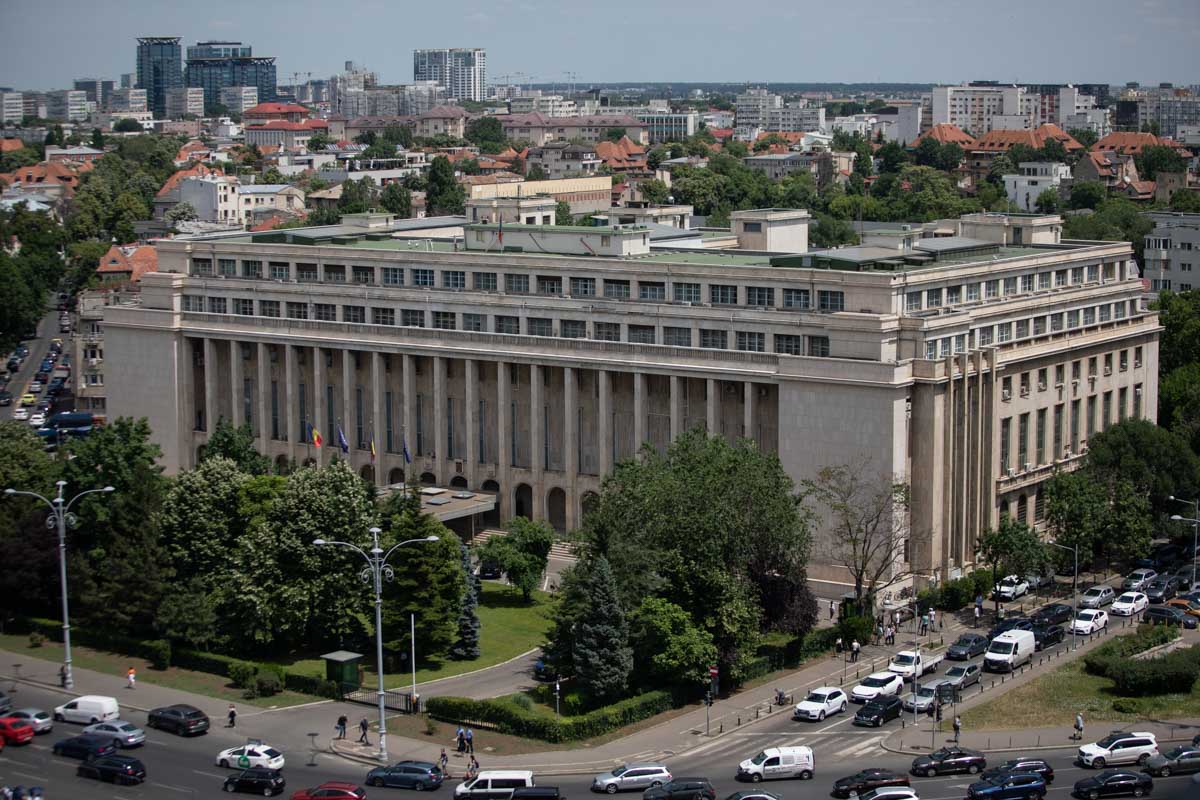 EXCLUSIV SURSE: Cine este viitorul secretar general al Guvernului Niculescu, o poziție cheie care controleaza circuitul documentelor  adoptate de executiv și companii strategice