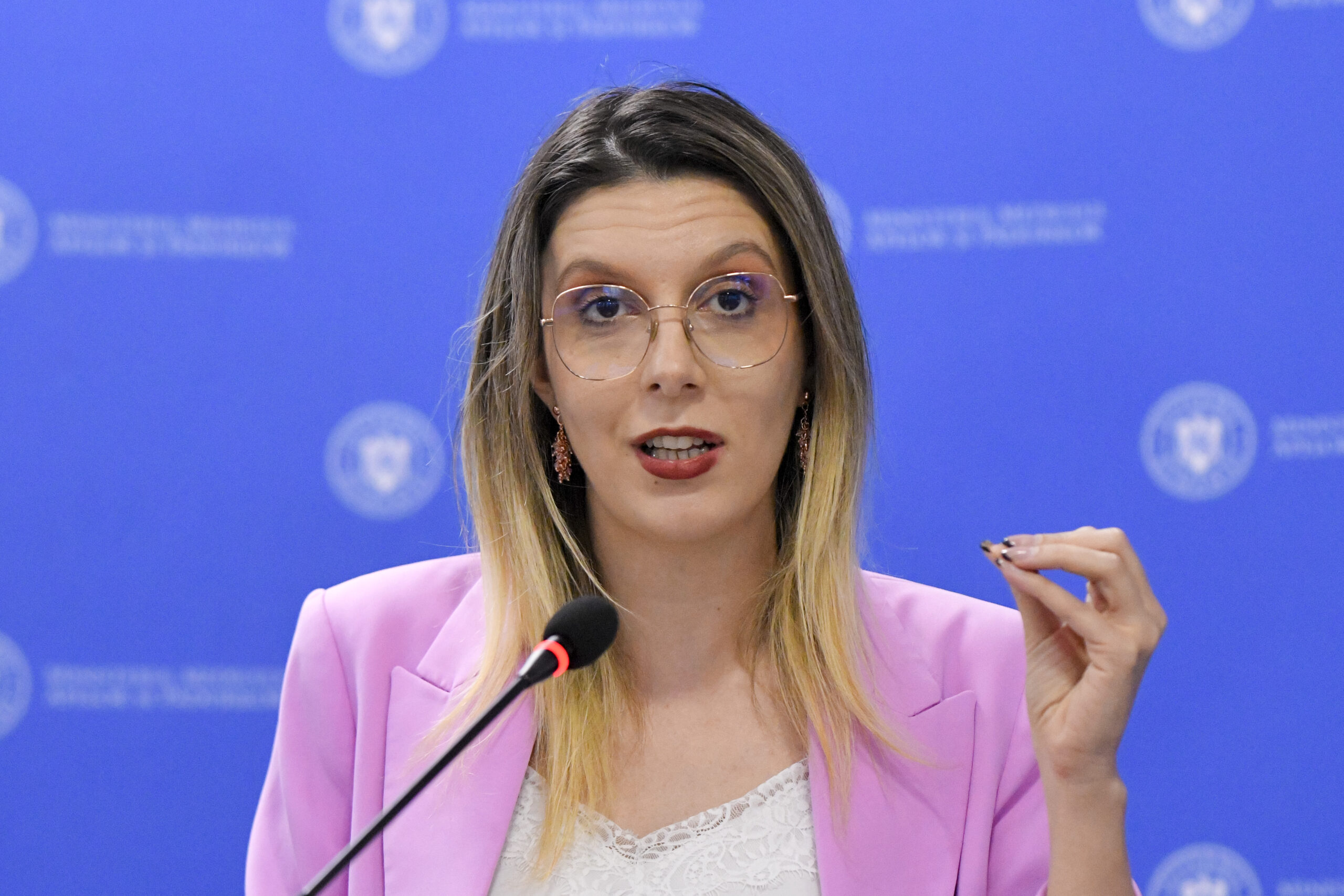 Diana Buzoianu, avertisment la final de mandat: „Câți dintre dumneavoastră credeți că deja n-au început să sune telefoanele?”