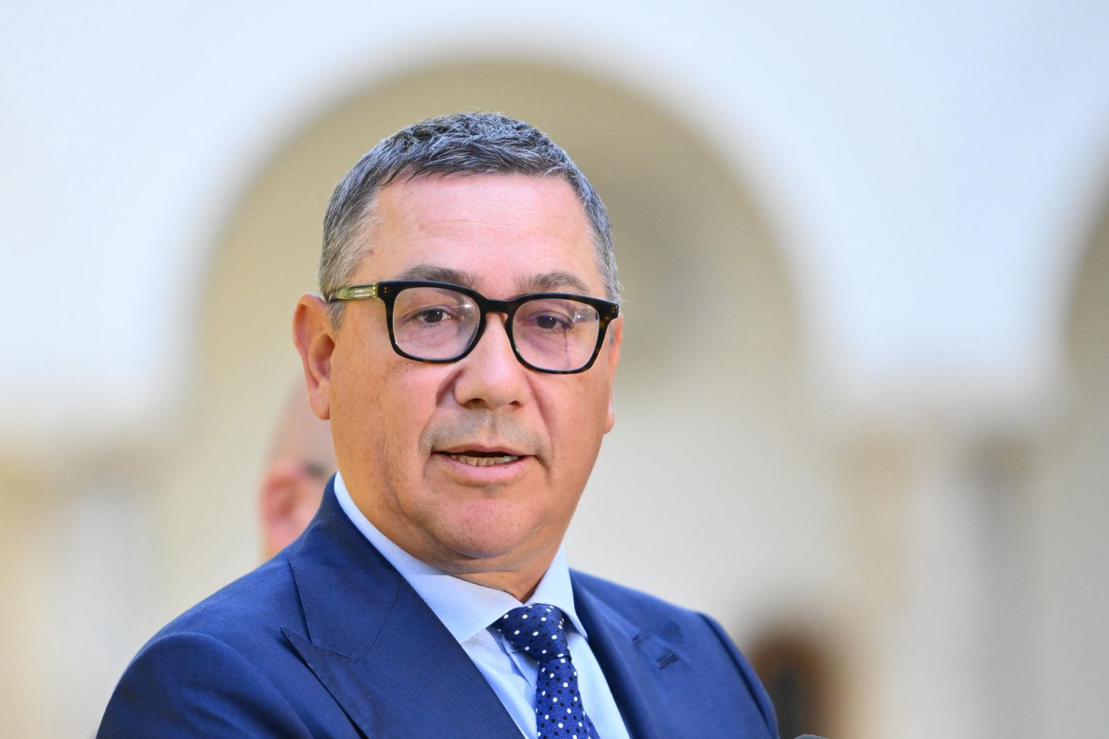 Victor Ponta acuză USR și mișcarea #rezist pentru explozia dobânzilor plătite de România: „Ei au distrus România în ultimii 12 ani”