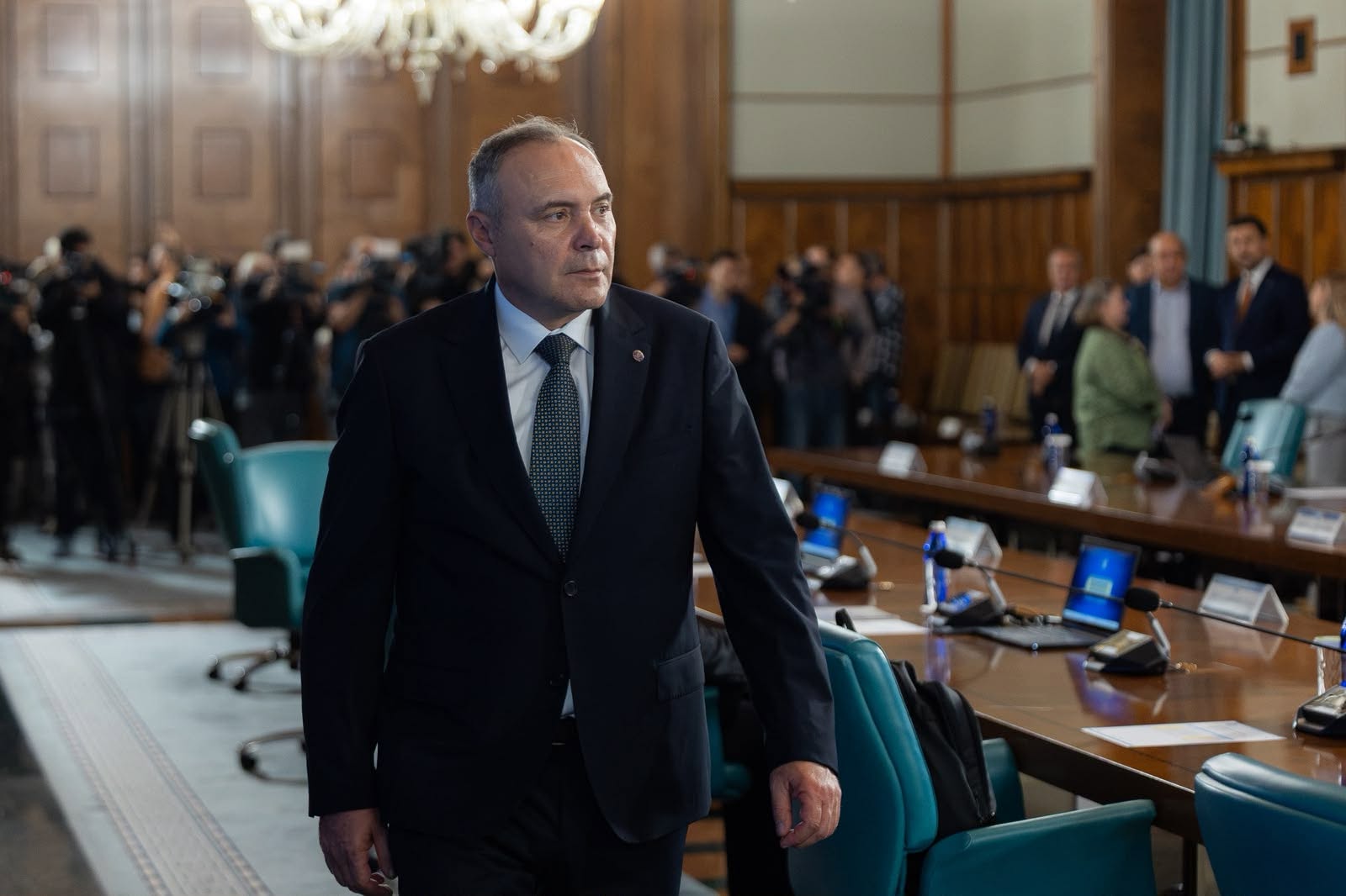 Noul ministru al Energiei: Priorităţile mele sunt să trecem cu bine peste sezonul rece şi să protejăm consumatorii vulnerabili